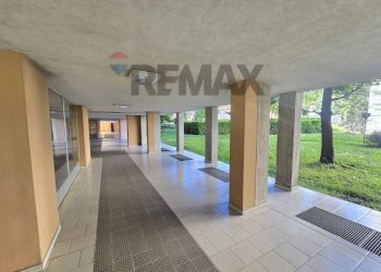 Ricezione / Lobby - Trilocale Via Antonio Martinazzoli
 
3, Milano - foto 26