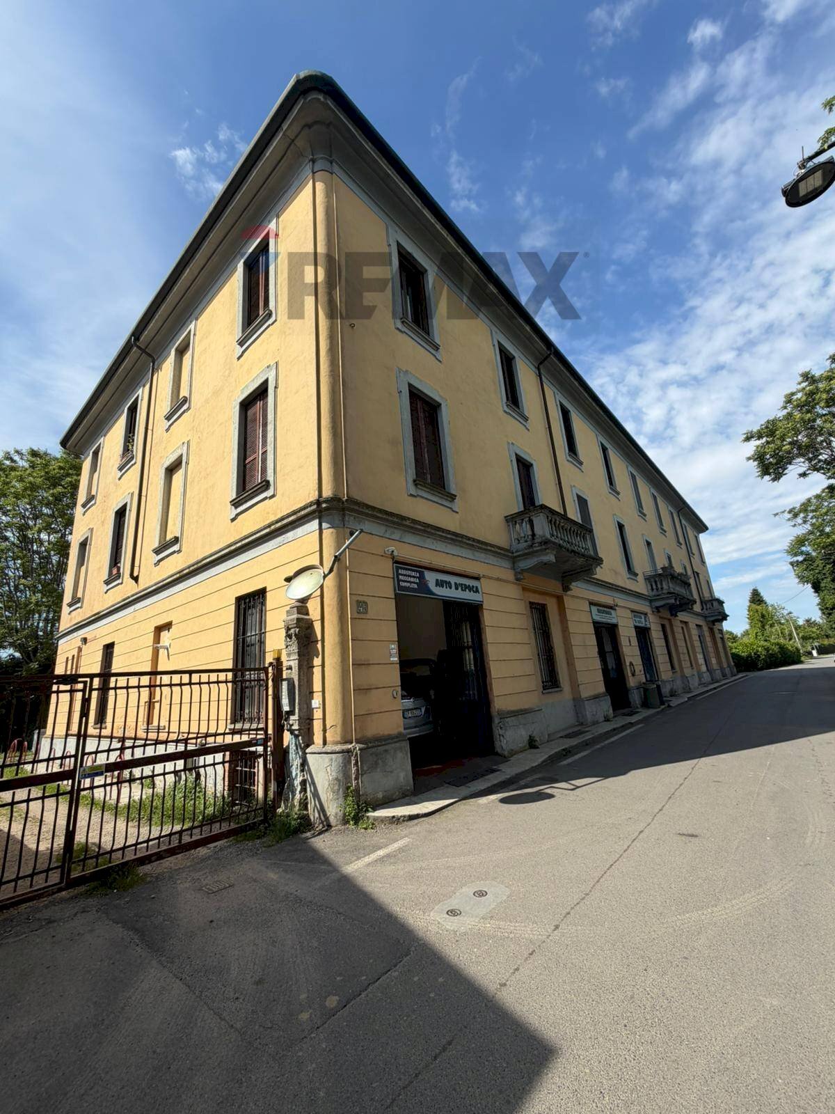Edificio all\'aperto - Bilocale Via Tre Castelli
 
45, Milano - foto 1