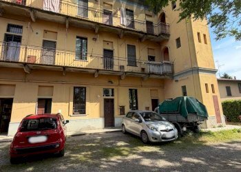 Edificio all\'aperto - Bilocale Via Tre Castelli
 
45, Milano - foto 2
