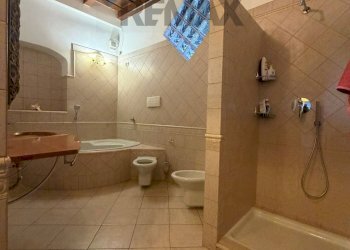 Bagno - Bilocale Via Tre Castelli
 
45, Milano - foto 18