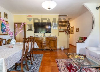 Sala da pranzo - Terraced Villa VIA PER CINISELLO
 
12, Nova Milanese - photo 9