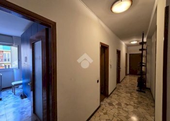 Three-room apartment Via Comasina, Milano (neighborhood Comasina) - photo 12