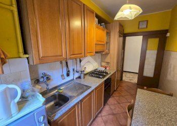 Three-room apartment Via Comasina, Milano (neighborhood Comasina) - photo 17