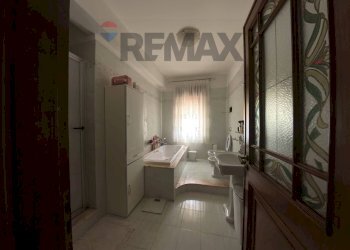 Bagno - Apartment via Rosolino Pilo, Carini - photo 11