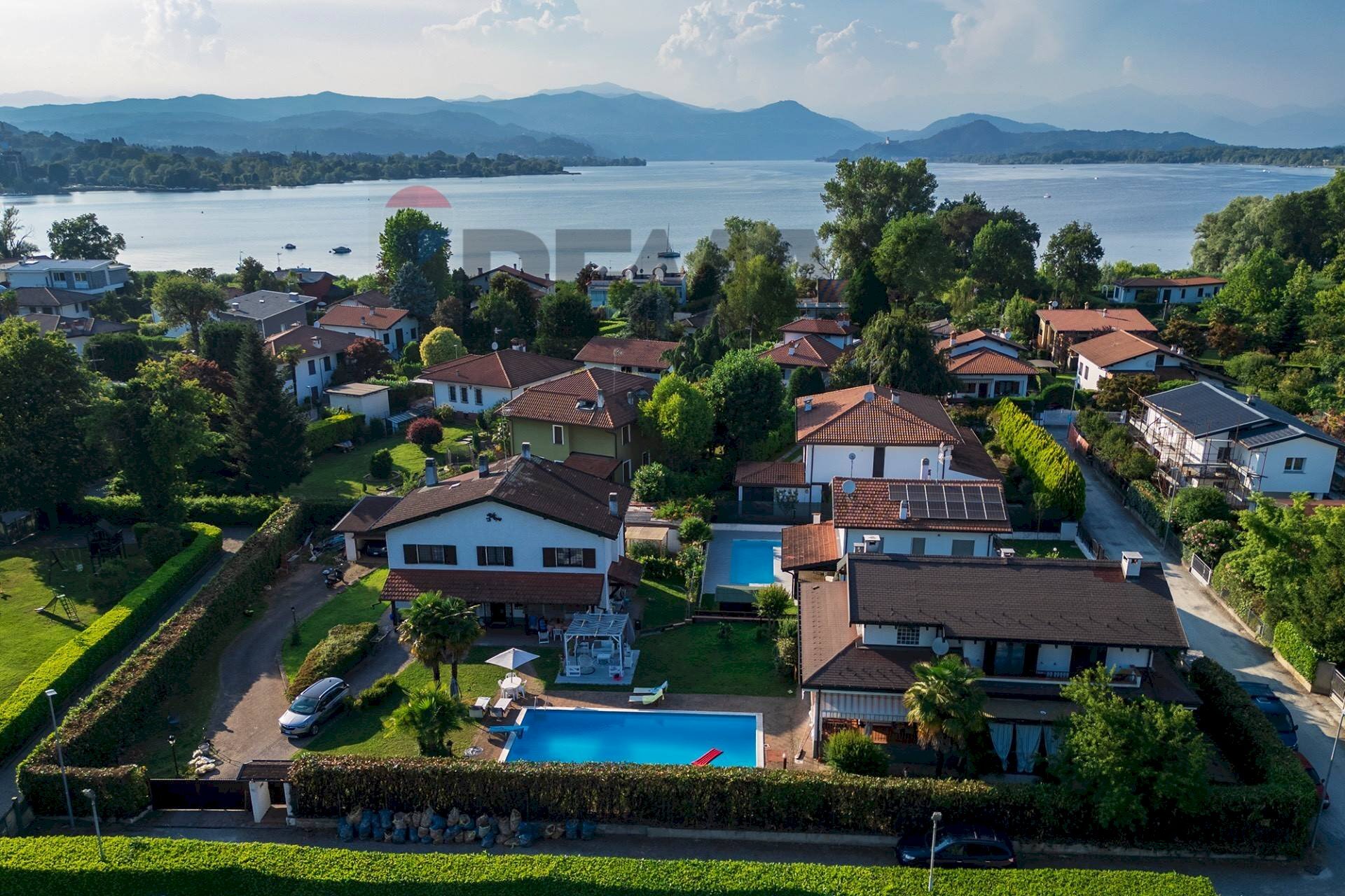 Vista dell\'acqua - Villa Via dei Narcisi
 
1, Castelletto Sopra Ticino - foto 1
