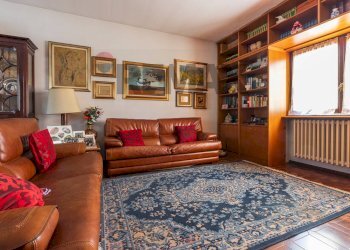 Soggiorno - Villa Via dei Narcisi
 
1, Castelletto Sopra Ticino - foto 24