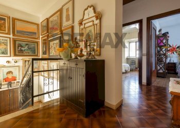 Hall / corridoio - Villa Via dei Narcisi
 
1, Castelletto Sopra Ticino - foto 30