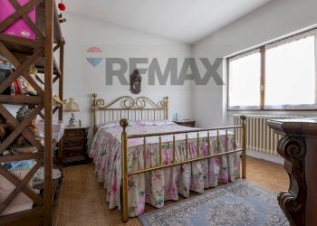 Camera / camera da letto - Villa Via dei Narcisi
 
1, Castelletto Sopra Ticino - foto 33