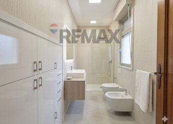 Bagno - Casa indipendente Via Capitano Coria
 
1, Vittoria - foto 30