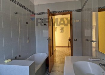 Bagno - Apartment via Capitano Coria
 
1, Vittoria - photo 24