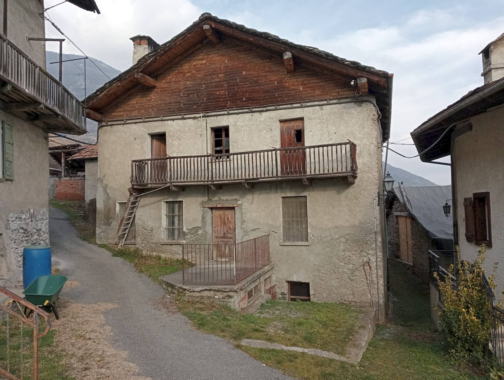 Foto 1 - Rustico Frazione champretavy, Saint-Pierre - foto 1