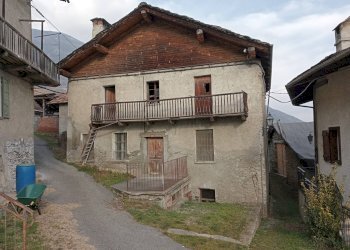Foto 1 - Rustico Frazione champretavy, Saint-Pierre - foto 1