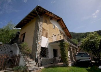 Foto 1 - Villa Località Piscina Salà Dessus
 
465, Charvensod - photo 1