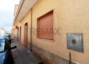 Edificio all\'aperto - Casa indipendente San Vito dei Normanni - foto 4