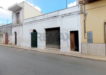 Edificio all\'aperto - Casa indipendente San Vito dei Normanni - foto 21