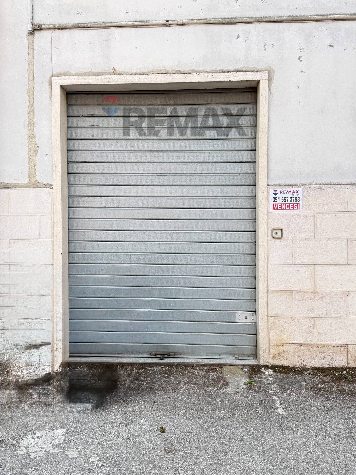 Edificio all\'aperto - Box via De pretis
10, Campobasso - photo 2