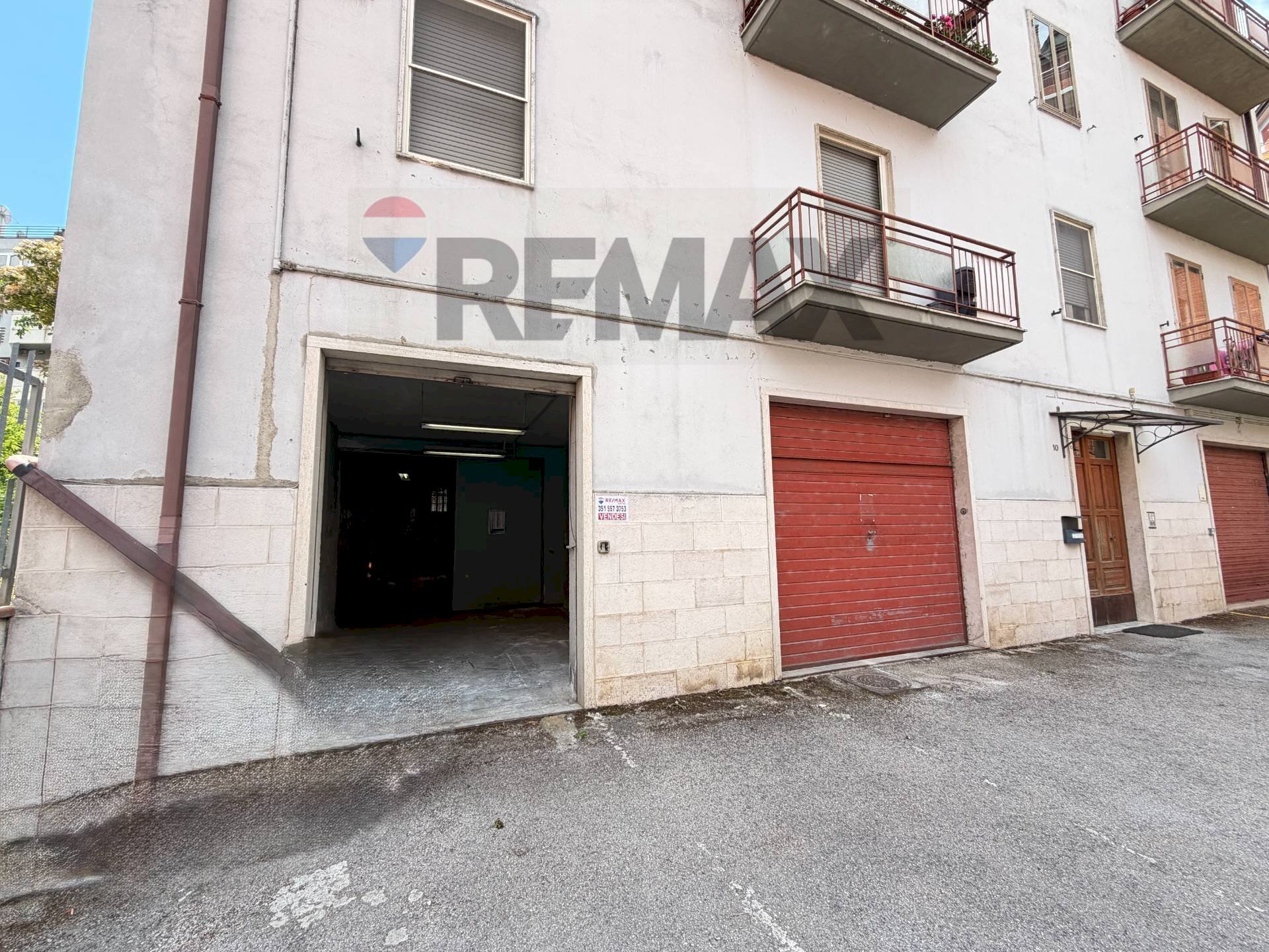 Edificio all\'aperto - Box via De pretis
10, Campobasso - photo 3