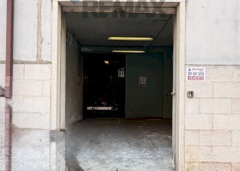 Edificio all\'aperto - Box via De pretis
 
10, Campobasso - foto 5