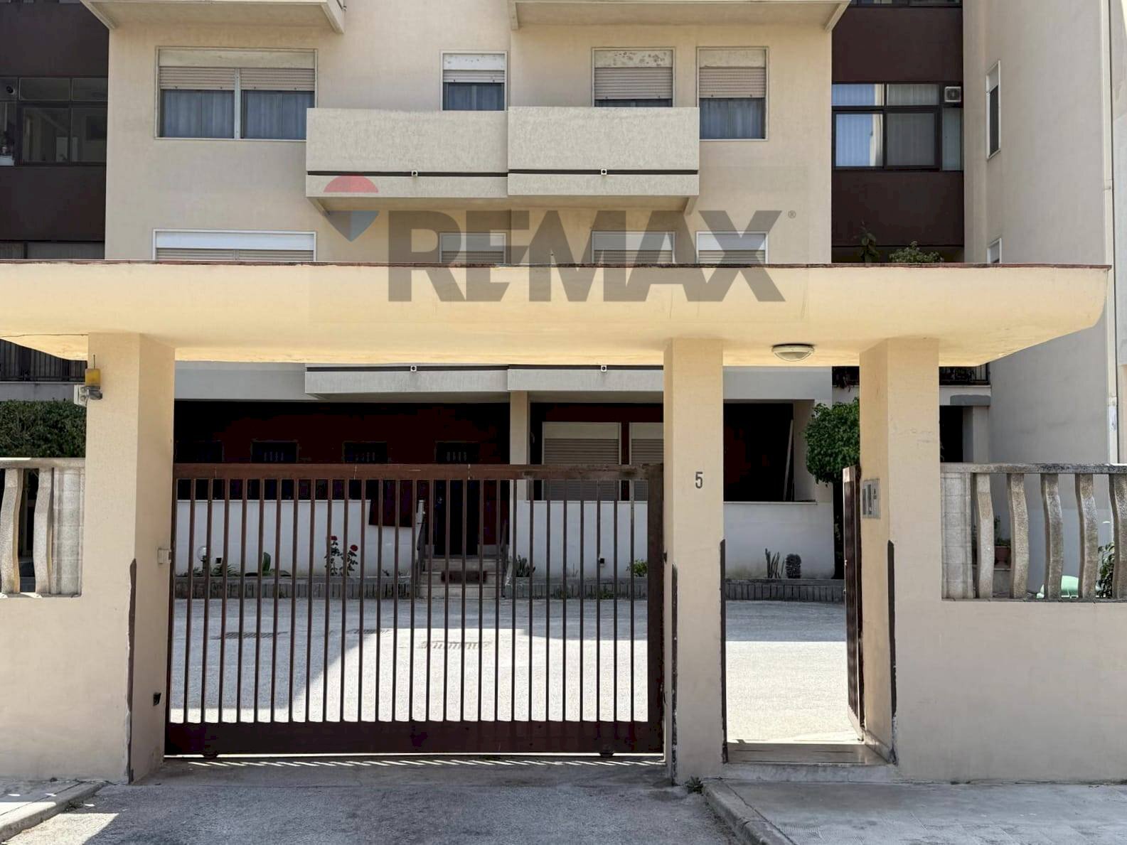 Edificio all\'aperto - Quadrilocale Viale Umbria
5, Trapani - foto 3