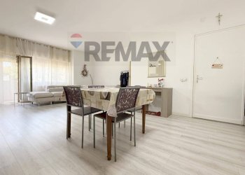 Sala da pranzo - Quadrilocale Viale Umbria
 
5, Trapani - foto 8