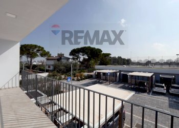 Terrazza - Villa Strada Torrebella
 
6, Bari - foto 14