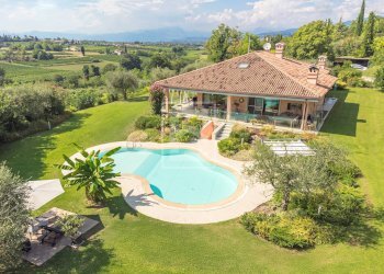 Foto 1 - Villa via Tione
 
22, Castelnuovo del Garda - foto 1