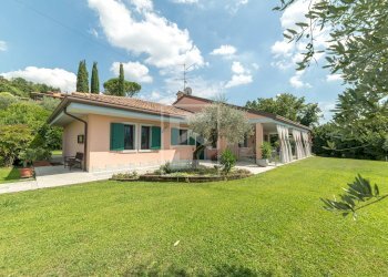 Foto 5 - Villa via Tione
 
22, Castelnuovo del Garda - foto 5
