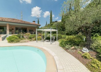 Foto 9 - Villa via Tione
 
22, Castelnuovo del Garda - foto 9