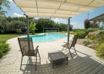 Foto 11 - Villa via Tione
 
22, Castelnuovo del Garda - foto 11