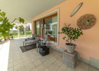 Foto 22 - Villa via Tione
 
22, Castelnuovo del Garda - foto 22