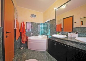 Foto 16 - Villa Via Belvedere, Gardone Riviera - photo 16