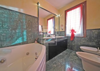 Foto 17 - Villa Via Belvedere, Gardone Riviera - photo 17