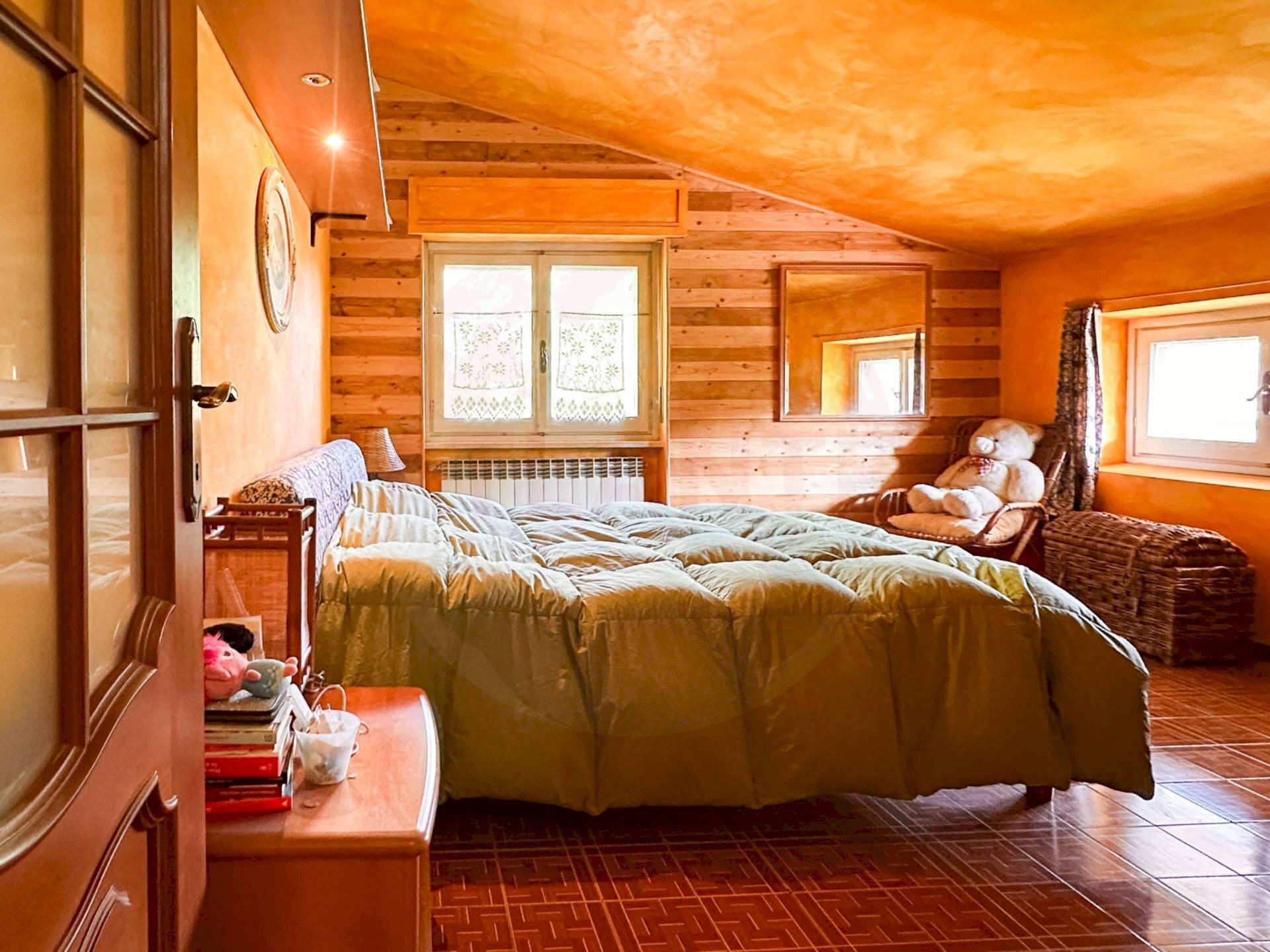 CAMERA DA LETTO - Casa semi indipendente REGIONE VALLERANA
 
97, Alice Bel Colle - foto 1