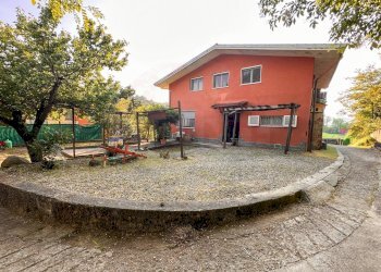 GIARDINO - Casa semi indipendente REGIONE VALLERANA
 
97, Alice Bel Colle - foto 30