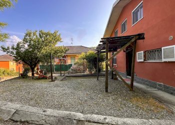 GIARDINO - Casa semi indipendente REGIONE VALLERANA
 
97, Alice Bel Colle - foto 31