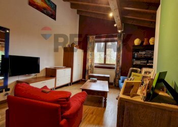 Soggiorno - Bilocale Via Tonale
 
4, Besnate - foto 1