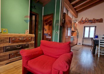 Sala da pranzo - Bilocale Via Tonale
 
4, Besnate - foto 5