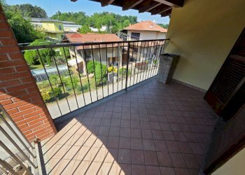 Balcone - Bilocale Via Tonale
 
4, Besnate - foto 11