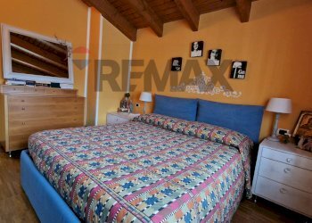 Camera / camera da letto - Bilocale Via Tonale
 
4, Besnate - foto 20