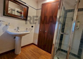 Bagno - Bilocale Via Tonale
 
4, Besnate - foto 22