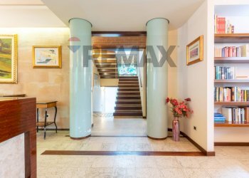 Hall / corridoio - Villa Oristano - photo 6