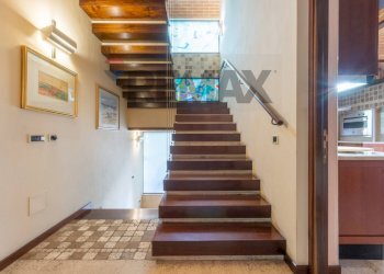 Scale - Villa Oristano - photo 13