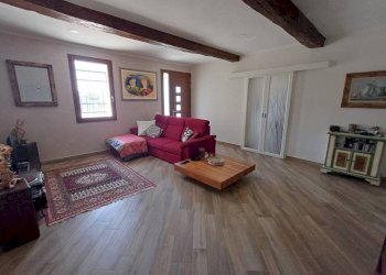 Salone - Villa via Ponte Pietra, Mirandola - photo 19