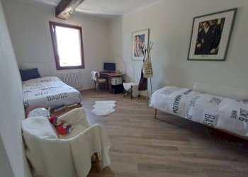 Camera da letto - Villa via Ponte Pietra, Mirandola - photo 28