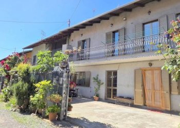 Facciata - Casa indipendente via Rondissone, 17, Mazzè - foto 1
