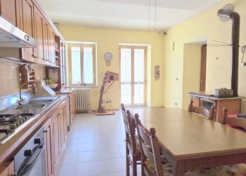 Cucina - Casa indipendente via Rondissone, 17, Mazzè - foto 9