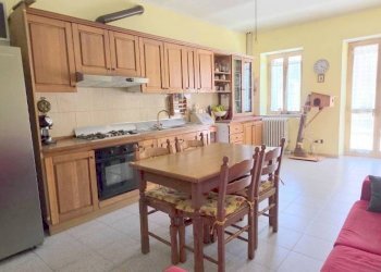 Cucina - Casa indipendente via Rondissone, 17, Mazzè - foto 10