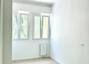 Soggiorno - Two-room apartment via Monte Ortigara, Brescia - photo 2