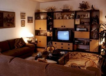 Foto 1 - Casa semi indipendente via fratelli cervi
 
1, Loro Ciuffenna - foto 1