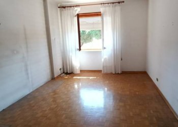 Camera da letto - Three-room apartment via Frejus, 42, Orbassano - photo 6